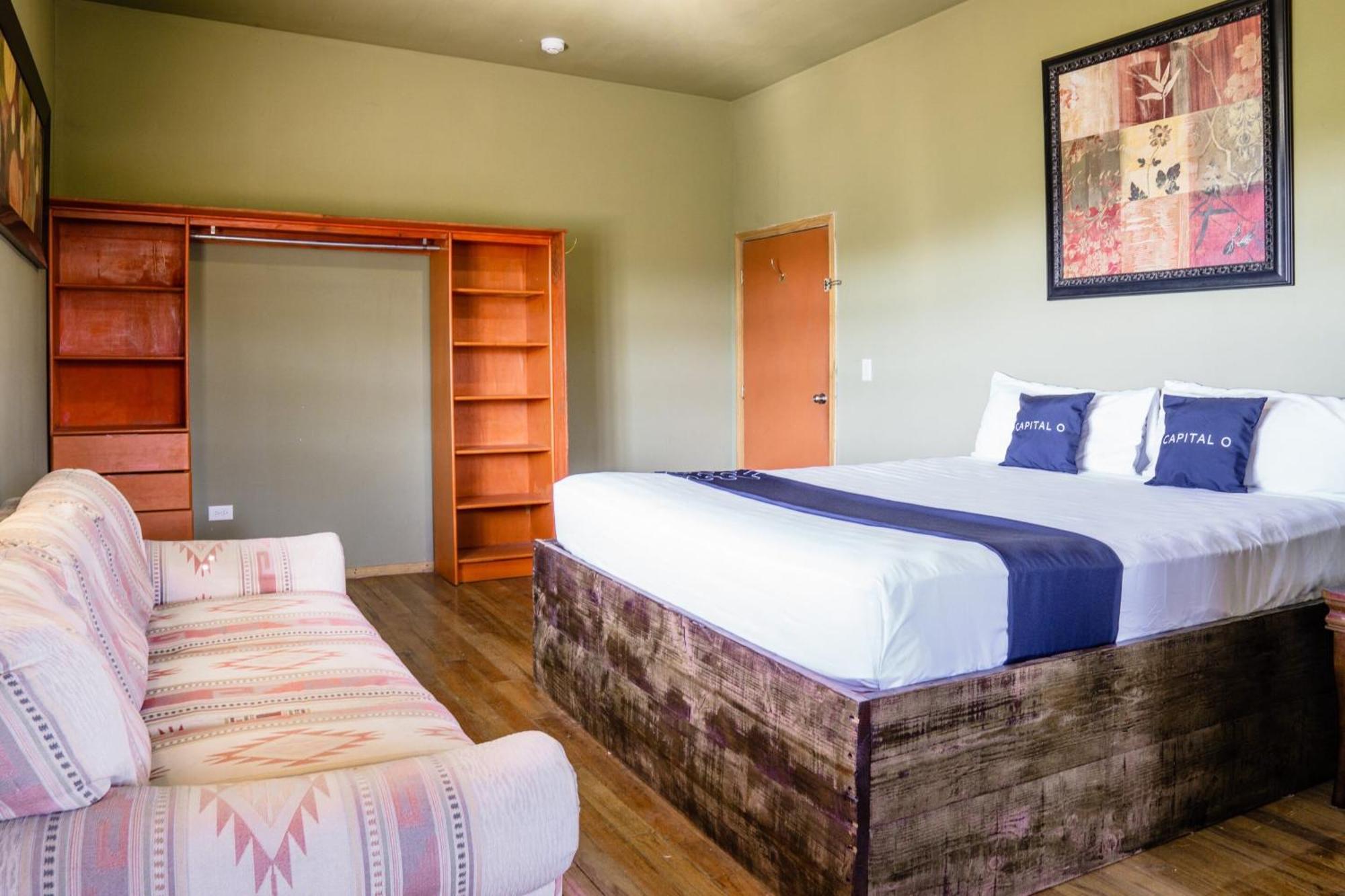 Capital O Hotel Villa Azura Tecate Exterior photo